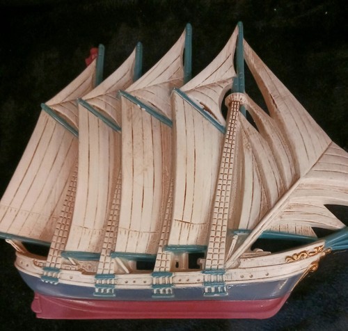 Vintage Clipper Ships Sailboats Wheel Nautical Wall Decor Burwood USA Set of 3 - Picture 2 of 8