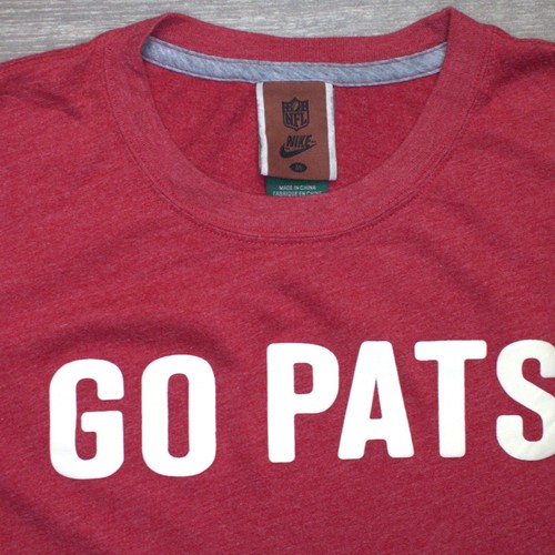 The Nike Tee Dri Fit New England Patriots Go Pats NFL Football T Shirt Mens M - Picture 3 of 4