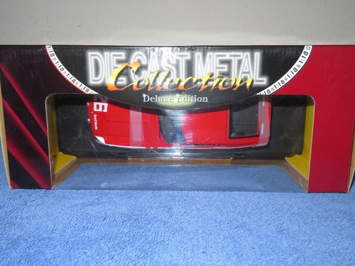 1970 DATSUN 240Z RACER #26 ROAD SIGNATURE 1:18 OPENING HOOD, DOORS & REAR - Picture 3 of 7
