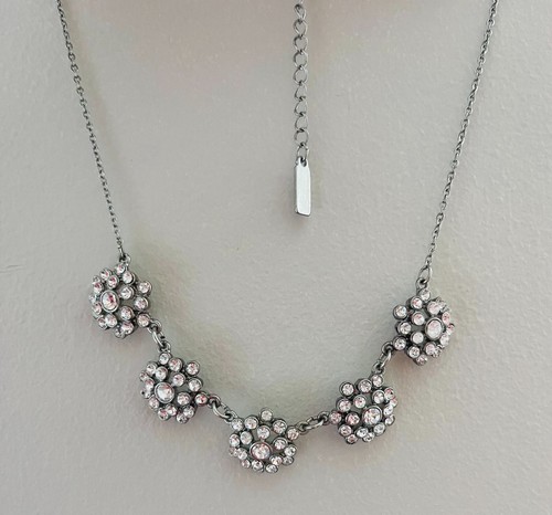 Nina Ricci Rhinestone 5 Flowers Adjustable Length Necklace - Picture 5 of 6