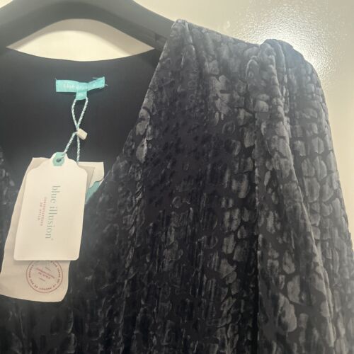 Blue Illusion 2L (18/20) Velvet Dress BNWT WAS $230 - Picture 11 of 11