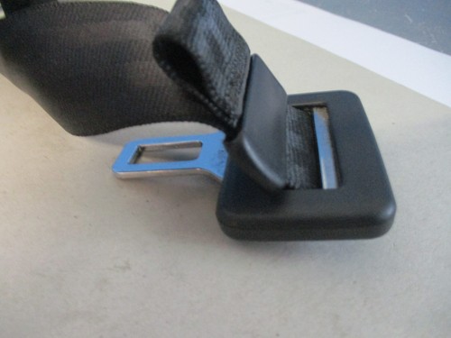 Cerradura de cinturón para VW Golf 4 asiento trasero cinturón central de la pelvis 1J0857487D (16018) - Imagen 2 de 5