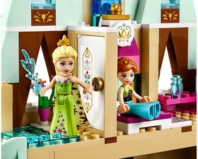 Lego Disney Frozen 41068 Arendelle Castle Celebration Anna Elsa Olaf Snowgie NEW