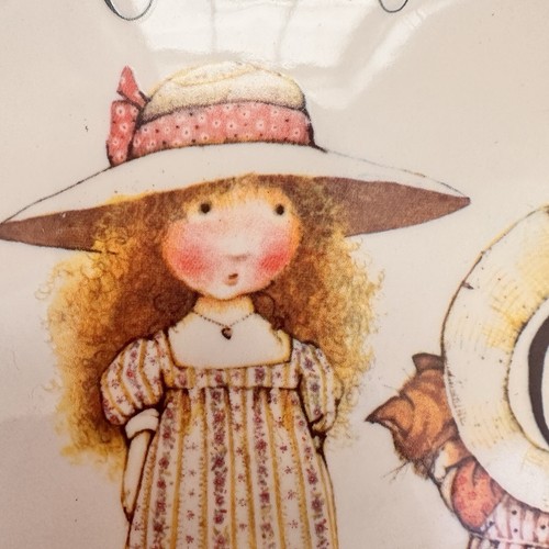 Plato de coleccionista vintage Holly Hobbie 1972 A True Friend Is the Best Possession - Imagen 2 de 7