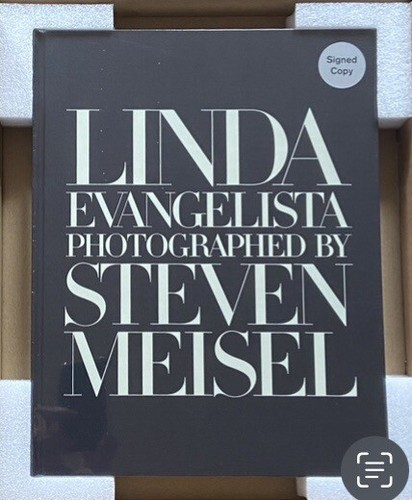 Linda Evangelista signiert Model Buch Signatur Unterschrift Autogramm signed - Bild 5 von 6