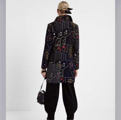Cappotto di lana patchwork nero floreale nuovo con etichette Desigual taglia US 8 - Foto 4 di 12