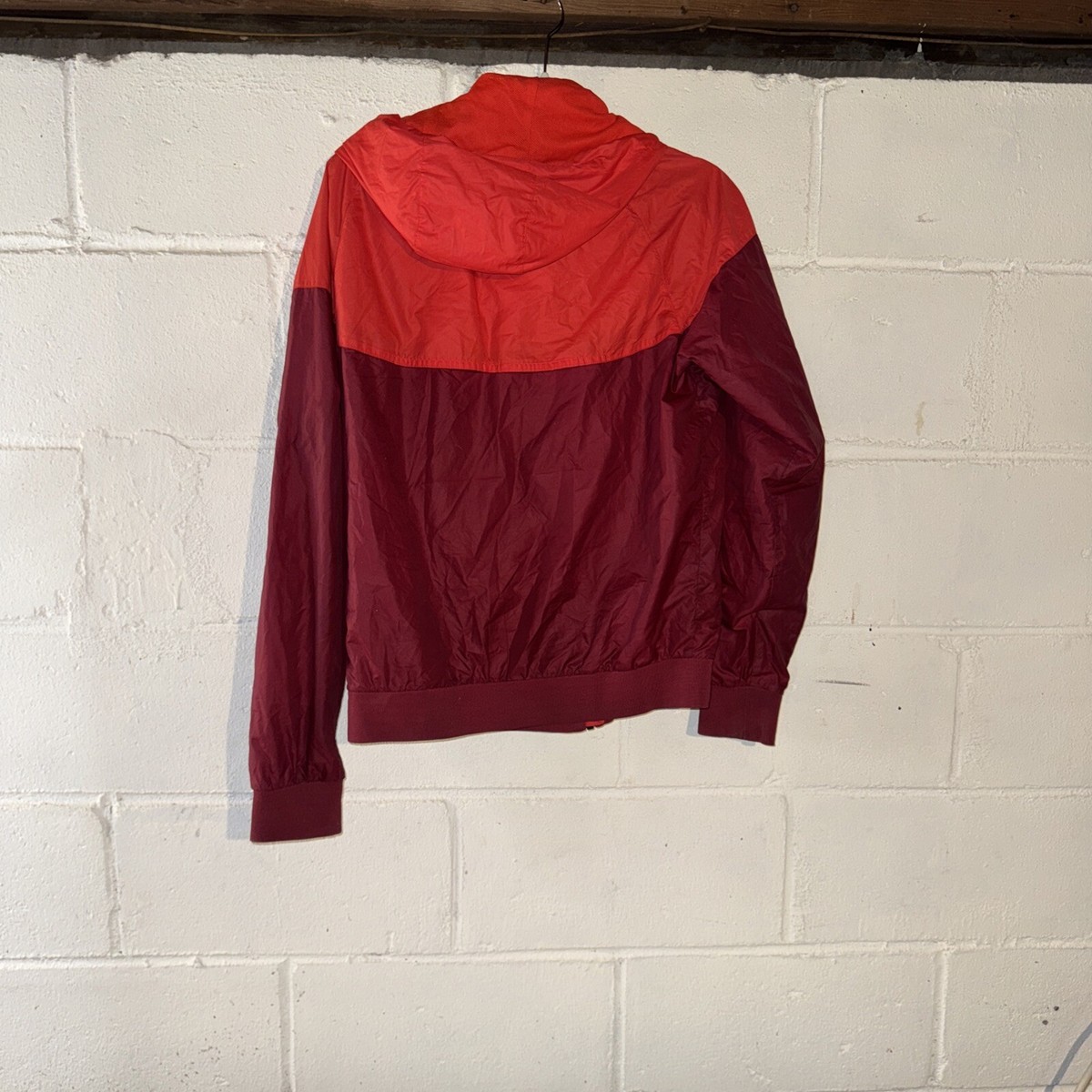 Nike Red Windrunner Full Zip Up Windbreaker Men's Size M