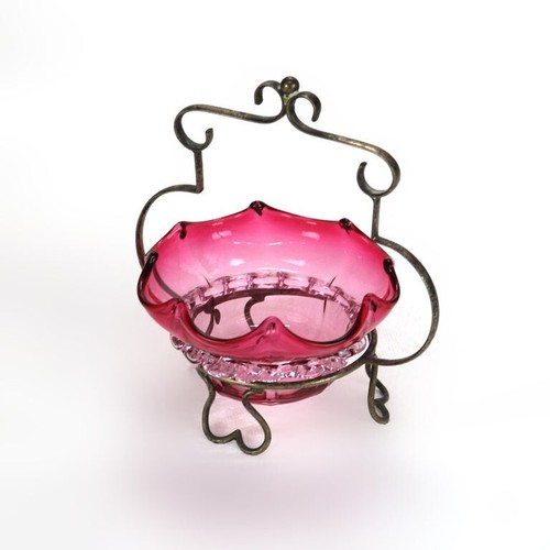 Antiker Korb aus Cranberry-Kunstglas und Silberteller um 1890 - Bild 3 von 6