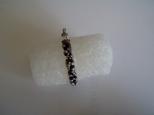 Lois Hill clasp hoop Earings - Picture 12 of 14