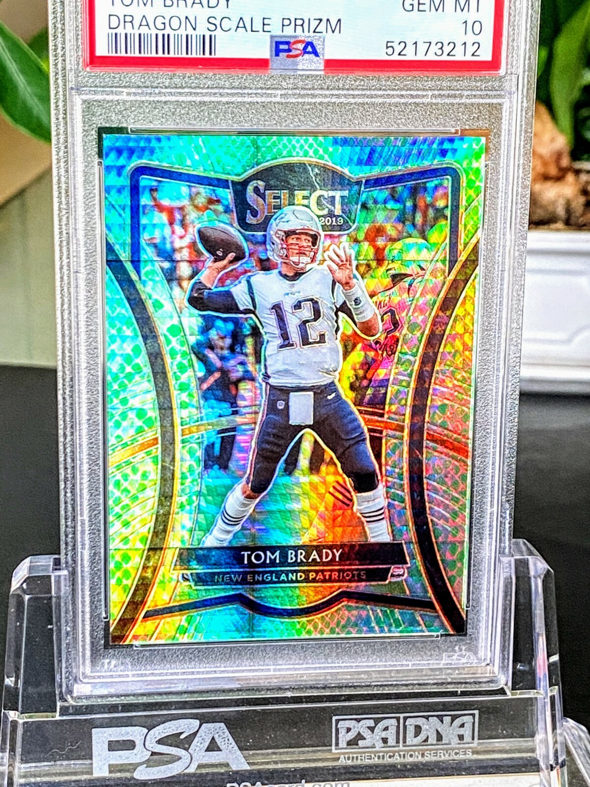 2019 PANINI SELECT Premiere DRAGON SCALE Prizm TOM BRADY #101 PSA 10 GEM, 01/88