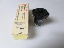 CLIPPARD - MINIATURE FLUID POWER DEVICES - DUAL 3-WAY VALVE - R351 - NIB