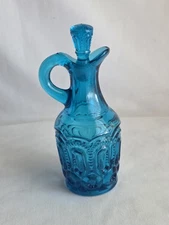 Vintage LE Smith Cruet Moon & Stars Colonial Blue w/Stopper. Great Condition 