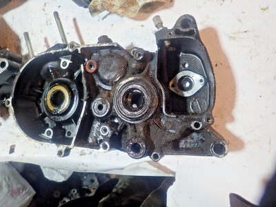 Kawasaki KE 125 KE125 Left/Right Engine/Motor Cases Crankcases | eBay