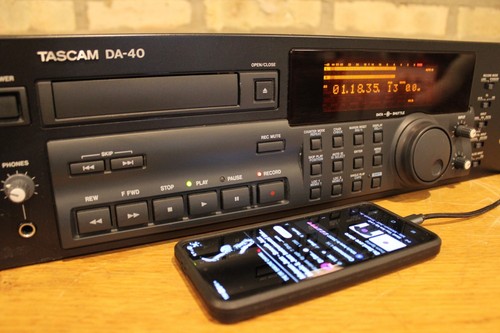 Tascam DA-40 Professional DAT deck only 63 hours serviced fully Functional - Picture 13 of 15