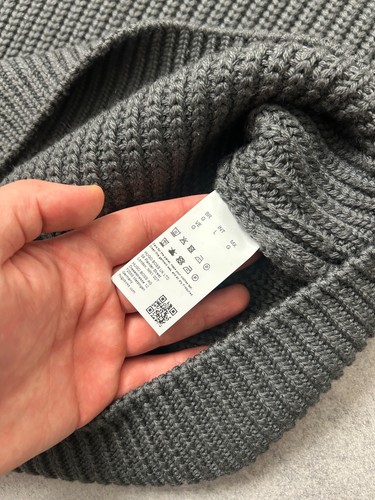 Hugo Boss Wool Finest itally Yarn chunky knit mens size L - Picture 7 of 7