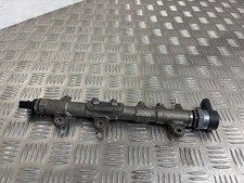 BMW 2 F46 2016 Kraftstoffverteiler Einspritzleiste Verteilerrohr 8514154 Diesel