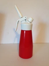 iSi Easy Whip Red  1/2 Pint Whipped Cream Maker Dispenser Austria