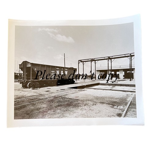Railroad Photo Norfolk Western Hopper Car 37353 Side View Vintage B & W Whiting - Picture 1 of 5