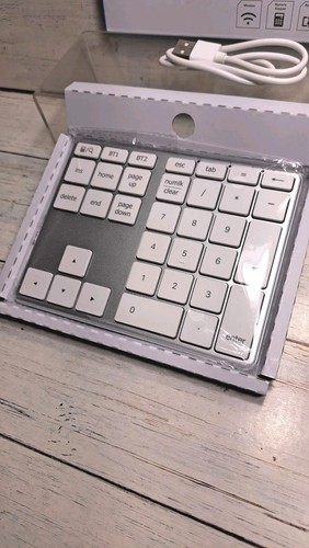 Bluetooth Number Pad, Dual Device Connection, 34 Keys Ultra-Slim for Quiet Keys - Picture 7 of 9
