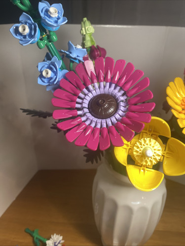 LEGO Icons: Mazzo di Fiori Selvatici (10313) **PEZZI MANCANTI** - Foto 4 di 11