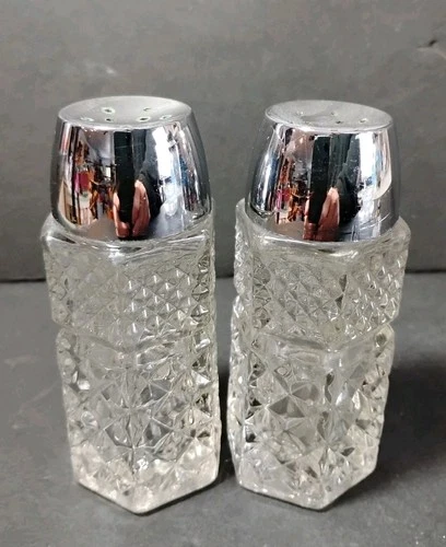 VTG Anchor Hocking Wexford Glass Salt and Pepper Shakers