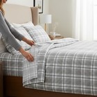 Brooks Brothers 4 PC Set Queen Sheet  Turkish Flannel Cotton White Grey Plaid