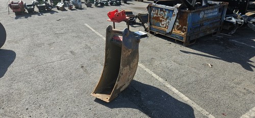 290mm Digging Bucket w/ 45mm Pins - Used - Price £240.00 + VAT @ 20% - C437