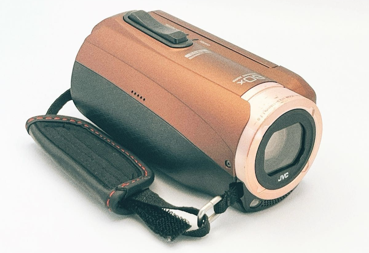 JVC Everio GZ-F100 Full HD Compact Digital Video Camera 40x