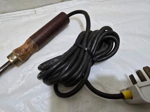 Vintage Soldering Iron fitted every ready Bakelite plug with Bakelite on wood - Picture 2 of 23