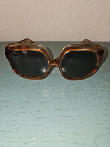 Vintage Over-Sized Square Brown Tortoise Women's Sunglasses-Made In Italy - Picture 1 of 8