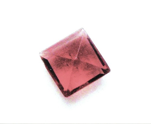 GOOD 5 mm SQUARE CUT GARNET MOZAMBIQUE AFRICA GEMSTONE B - C GRADE - Picture 2 of 2