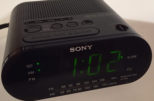 Sony ICF-C218 Dream Machine Black Auto Time Set Clock Radio AM/FM Dual Alarm - Picture 2 of 7