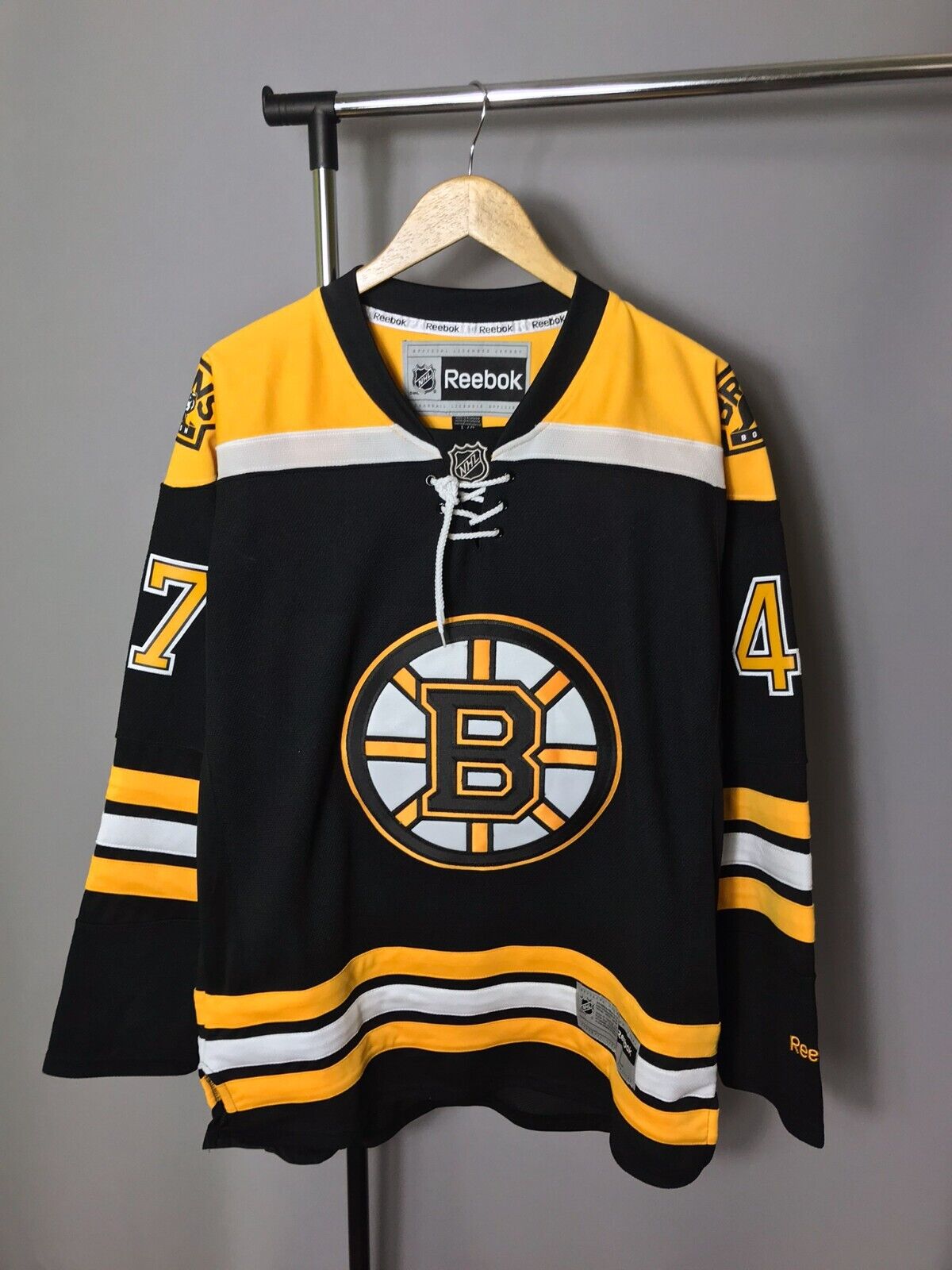 Reebok NHL Replica Hockey Jersey - Boston Bruins