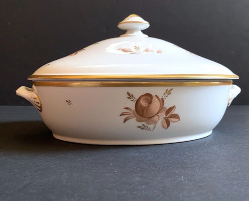 Royal Copenhagen Brown Rose lidded soup tureen with under tray, gold trim - Picture 2 of 8