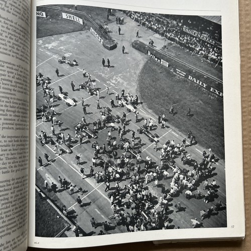 AUTOCOURSE 1966 Annual ~ The Review Of International Motor Sport - Picture 4 of 5