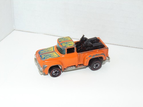 Camión de transporte de cola alta Hot Wheels Redline '56, naranja con 2 motocicletas negras, 1973 - Imagen 5 de 9