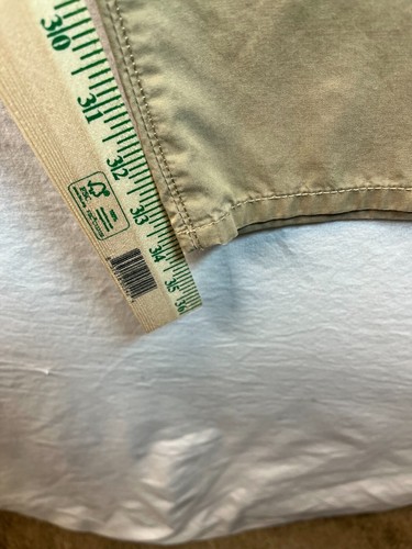 Chino uomo Old Navy Tan kaki classico cotone piatto davanti misura 34x34 vestibilità dritta - Foto 16 di 16