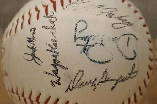 Stamped Autographs Detroit Tigers 1983 Team Baseball Lou Whitaker Alan Trammell - Picture 2 of 7