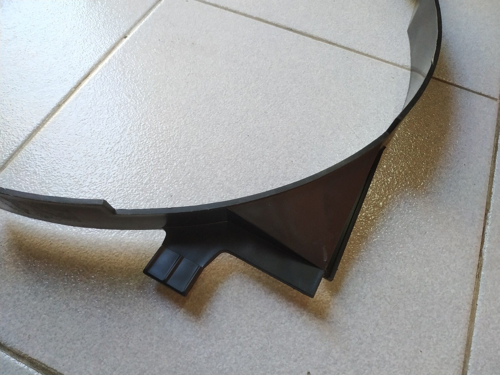BMW E30 320i-323i Radiator Fan Shroud Genuine NLA 17111176926 for 