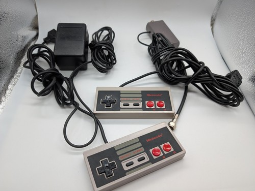 Original Nintendo NES-001 Console Cleaned, Tested, Complete (b) - Picture 2 of 20