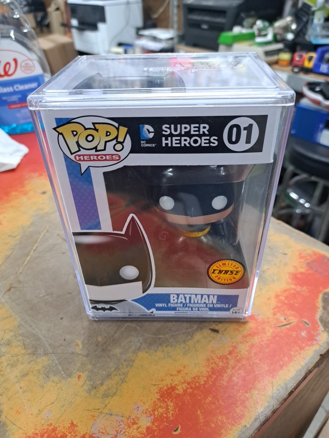 Funko Pop Dc Universe Metallic Chase Batman 01 Versión Etiqueta Azul Con Estuche Rígido