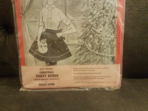 Kit aghi Bucilla vintage anni '50 2136 pupazzo di neve grembiule festa di Natale - Foto 4 di 8