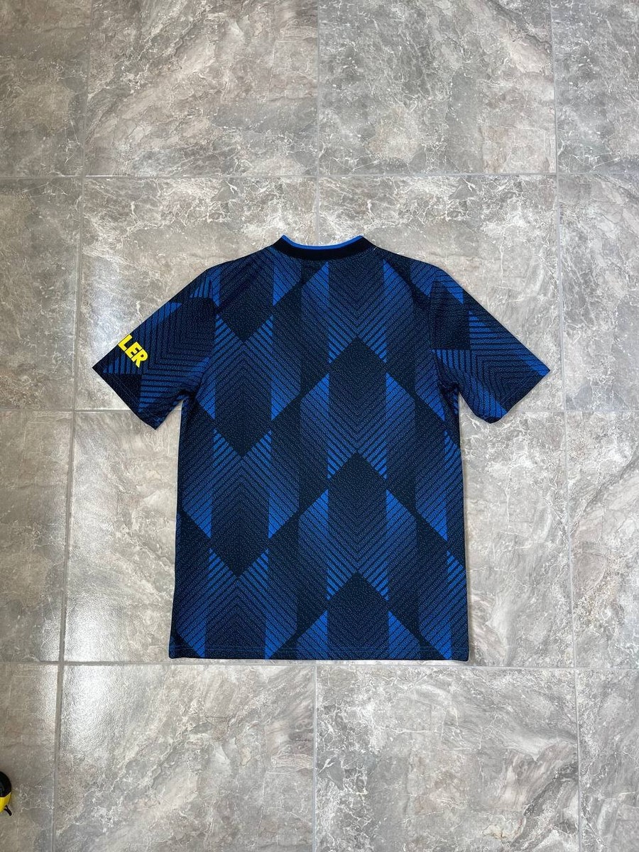 adidas Manchester United 2021-2022 3rdユニ s-l400.jpg