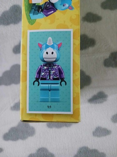 LEGO - Animal Crossing - Julian's Birthday Party - New & Sealed - 77046 -Ages 6+ - Picture 5 of 9