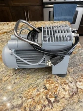 Vacuubrand ME 2  Diaphram Vacuum Pump
