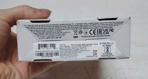 Zewnętrzny dysk twardy Westren Digital WD My Passport Ultra 4TB (WDBFTM0040BSL-WESN) Nowy - Zdjęcie 2 z 6