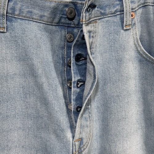 Levis Men's 501 Original Fit Jeans Size 40x34 Blue Light Wash Button Fly Closure - Picture 5 of 9