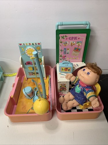 Cabbage Patch 1996 School And Doctor Kits - Bild 8 von 18