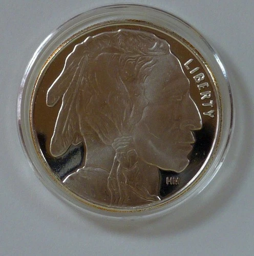 1 oz Silver Buffalo Round .999 fine silver and in Brilliant Uncirculated conditi