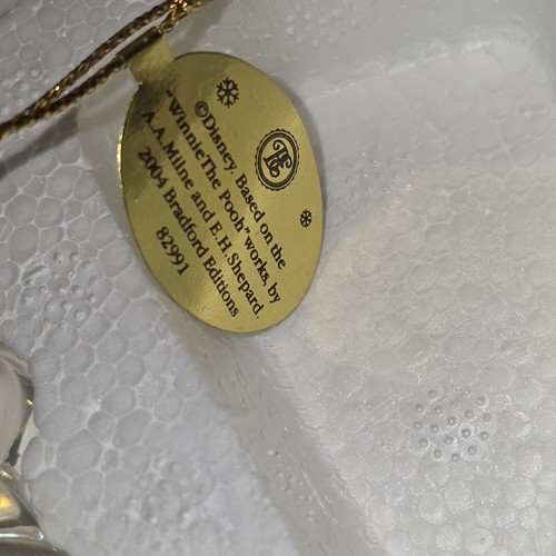 Winnie the Pooh's Crystal Clear Holidays Tigger Pooh Eeyore Bradford Exch COA - Picture 7 of 14